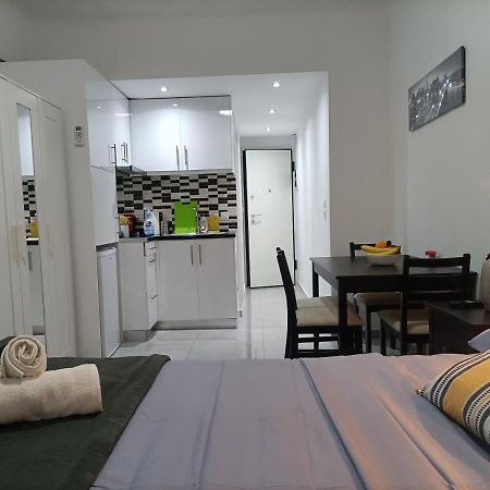 City Adventures Apartment เอเธนส์ ภายนอก รูปภาพ